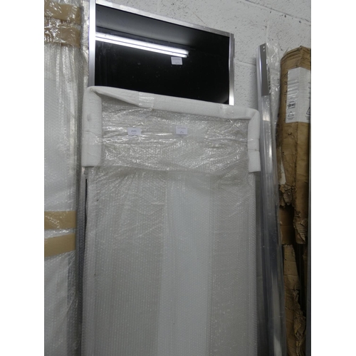 2591 - 2 White glass panels 1580mm x 530mm