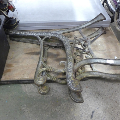 2623 - Pair of cast bench ends