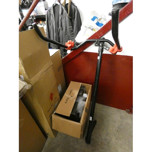 2671 - Witter towbar system, cycle carrier - parts behind counter