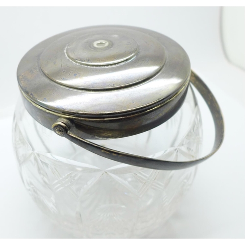 858 - A silver topped glass lidded biscuit barrel, Hukin & Heath, Birmingham 1937, a/f (lid lacking knob)