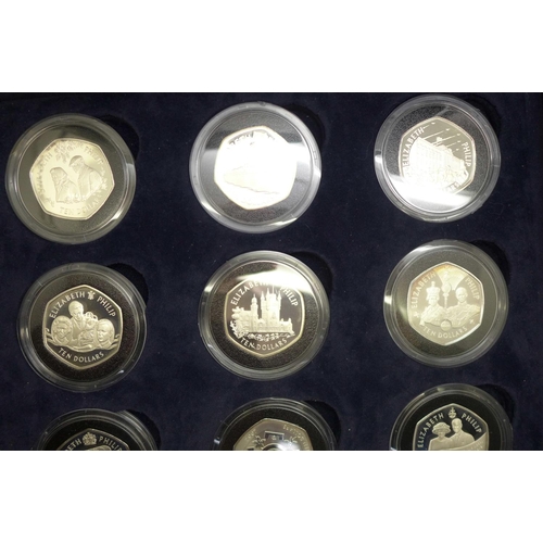 864 - A cased set of eighteen 1947-2007 Diamond Wedding Anniversary £5 silver proof crowns, .925 silver, 2... 