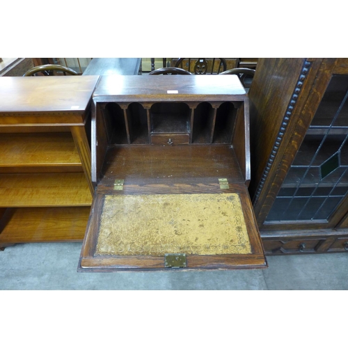 190 - An oak bureau