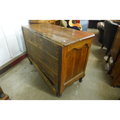 59 - An 18th Century French inlaid fruitwood commode