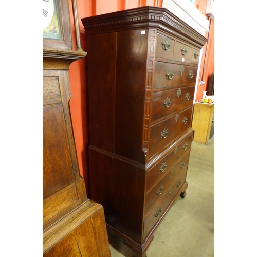 92a - A George III mahogany chest on chest