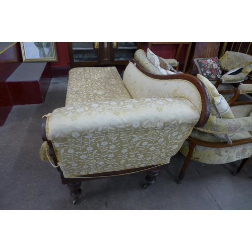 97 - A Regency rosewood and upholstered chaise longue