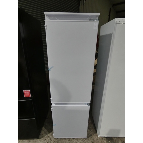 3263 - A Prima 70/30 integrated fridge freezer (PRRF702)