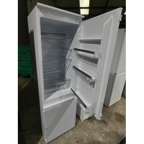 3263 - A Prima 70/30 integrated fridge freezer (PRRF702)