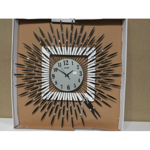 3068 - A T-Meid wall art wall clock (70 x 70cm) * this lot is subject to VAT