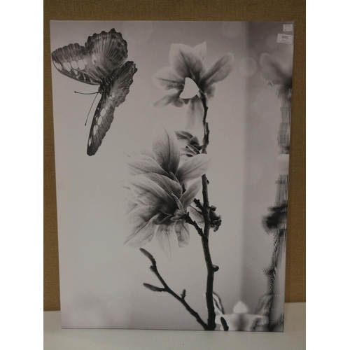 3092 - A Butterfly print on canvas (60 x 80cm) * this lot is subject to VAT