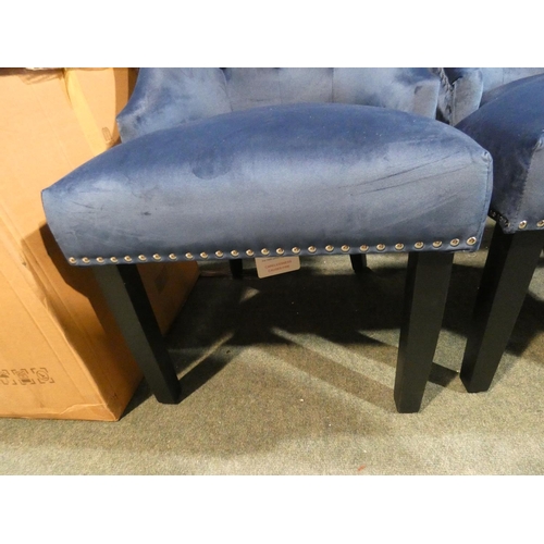 3135 - A pair of navy velvet buttoned chairs * this lot is subject to VAT