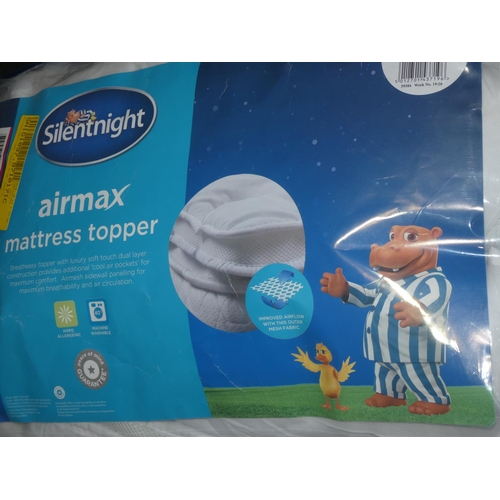 3154 - A Silentnight Air Max mattress topper (double) and an Essentials 10.5 tog duvet (single) * this lot ... 