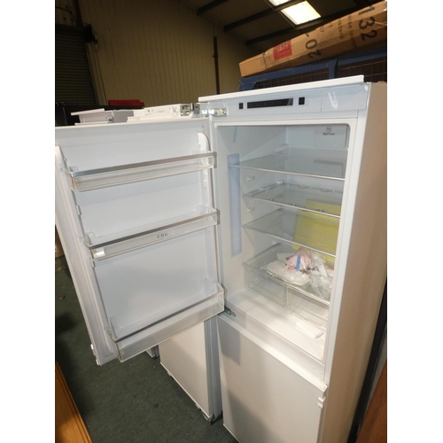 3261 - A CDA 50/50 integrated fridge freezer