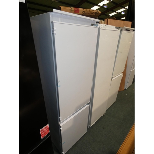 3263 - A Prima 70/30 integrated fridge freezer (PRRF702)