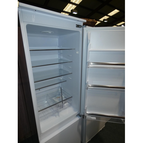 3263 - A Prima 70/30 integrated fridge freezer (PRRF702)