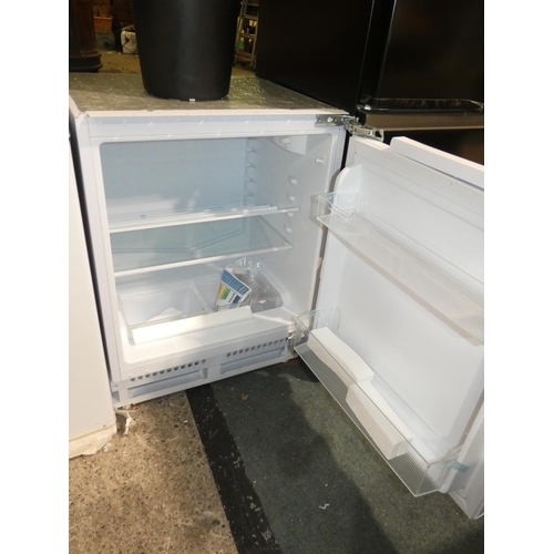 3266 - A Prima integrated under counter fridge (PRRF100)