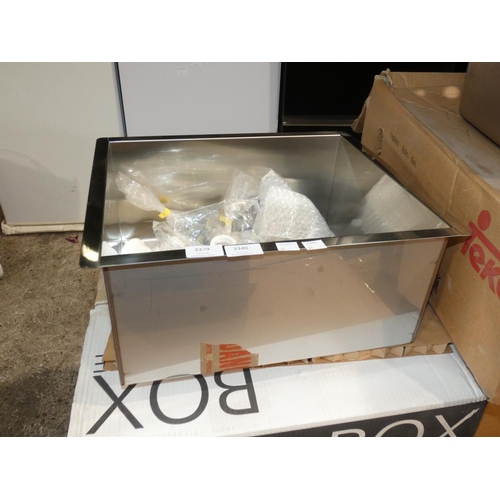 3339 - A stainless steel Rodi box sink (340 x 400 x 200mm)