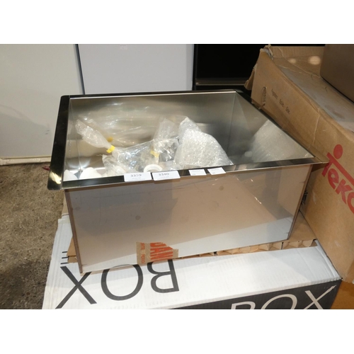 3340 - A stainless steel Rodi box sink (340 x 400 x 200mm)