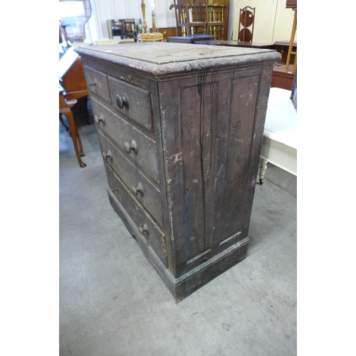 254 - A Victorian pine chest of drawers