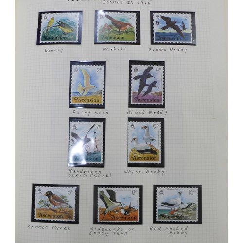 697 - Stamps;- worldwide collection including GB, Montserrat, Nederland, NZ, Pitcairn, Australia, Guinea, ... 