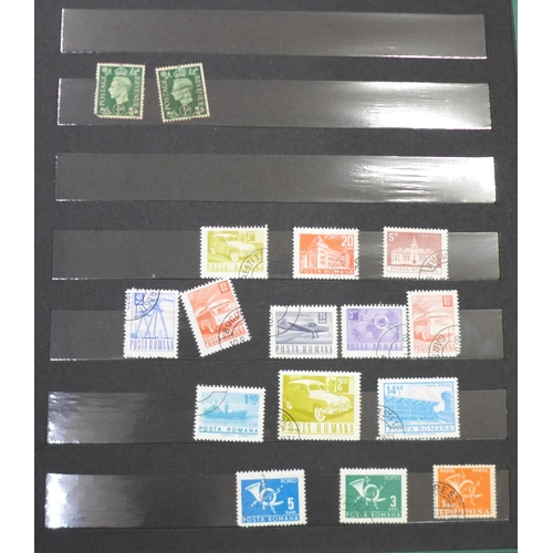 697 - Stamps;- worldwide collection including GB, Montserrat, Nederland, NZ, Pitcairn, Australia, Guinea, ... 