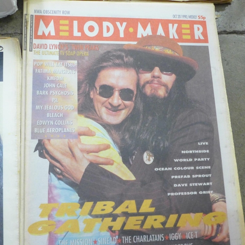 698 - Pop music; Melody Maker magazines 1990-91 (74)