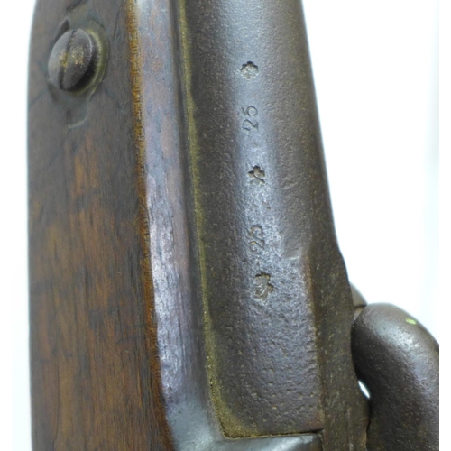 699 - A 19th Century percussion rifle, marked 25 on the barrel, 140cm