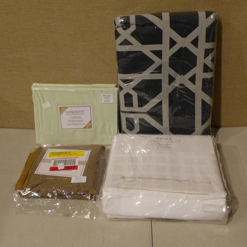 3177 - Two mixed style superking bedspreads and three packs of pillow cases * this lot is subject to VAT