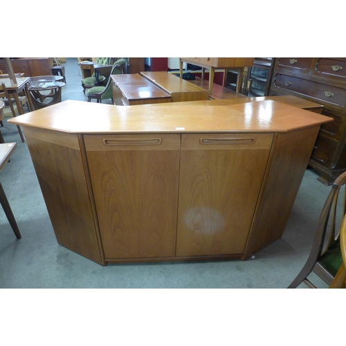 121 - A G-Plan Fresco teak drop leaf bar