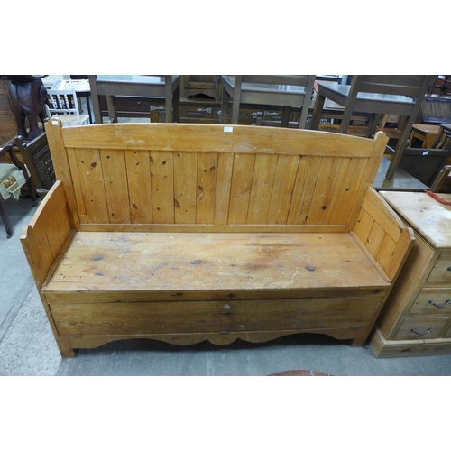 263 - A pine box settle