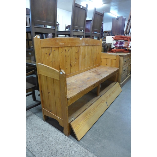 263 - A pine box settle