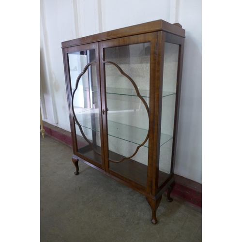 296f - A mahogany two door display cabinet