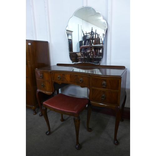 296h - A mahogany four piece bow-fronted bedroom suite