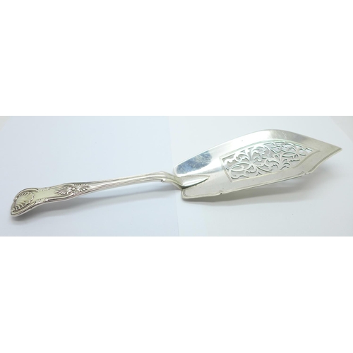 858 - A Victorian silver fish slice, London 1839, George Adams, 172g