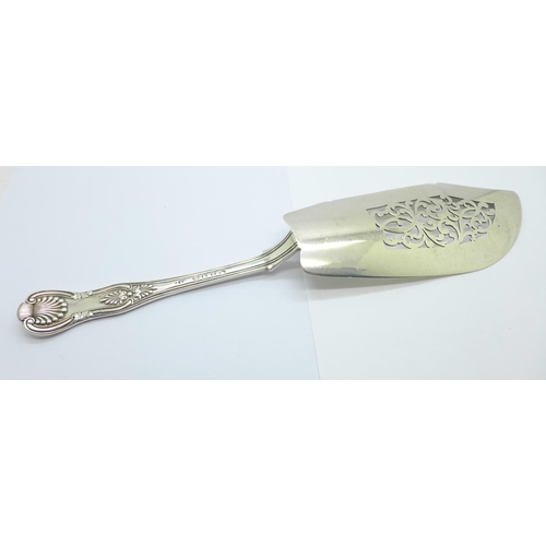 858 - A Victorian silver fish slice, London 1839, George Adams, 172g