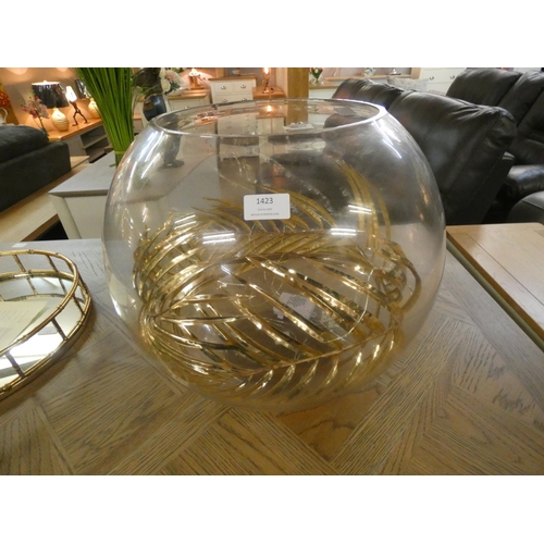 1316 - A large circular glass bowl (GW6232) with faux gold palm leaves.