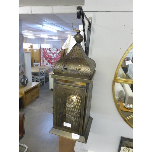 1392 - A bronze effect metal lantern (70-555-AB15)   #