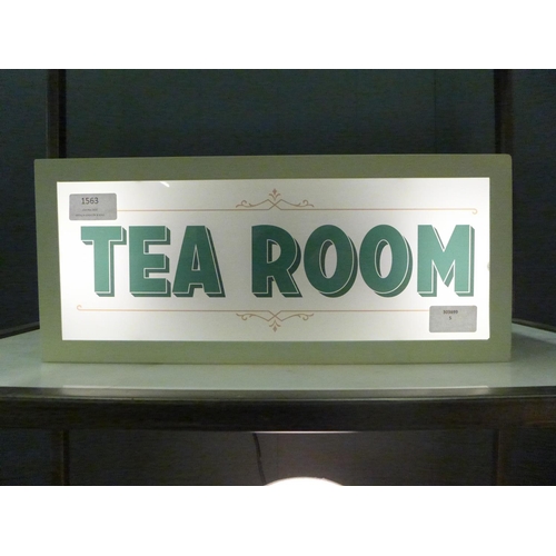 1433 - A 'Tea Room' box light (TJ104322)   #