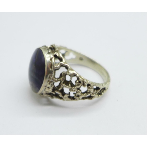 1037 - A 1960's bold pierced work Blue John ring set in silver, M