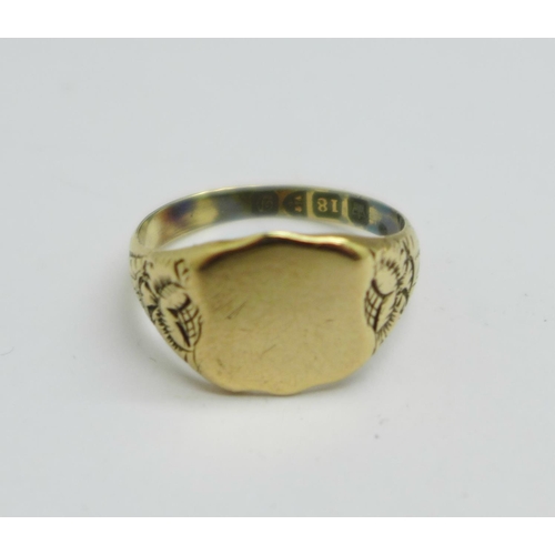 1044 - An 18ct gold signet ring, Chester 1904, 3.4g, M