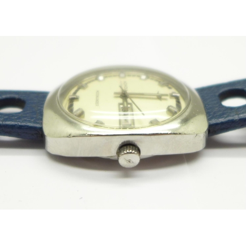 1127 - A Mondia Moonlander automatic wristwatch