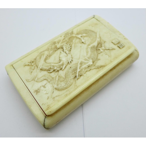 1156 - A Chinese 19th Century carved ivory case decorated with a dragon, a/f, 12cm