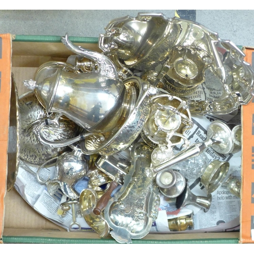 1164 - A box of plated ware **PLEASE NOTE THIS LOT IS NOT ELIGIBLE FOR POSTING AND PACKING**