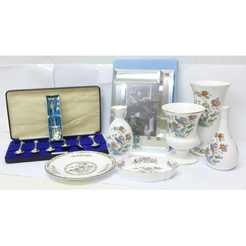 637 - A collection of Wedgwood china, six pieces of 'Kutani Crane', a Wedgwood frame, boxed, a set of silv... 