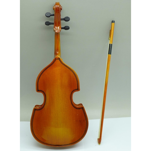 662 - A miniature cello, cased, 23.5cm