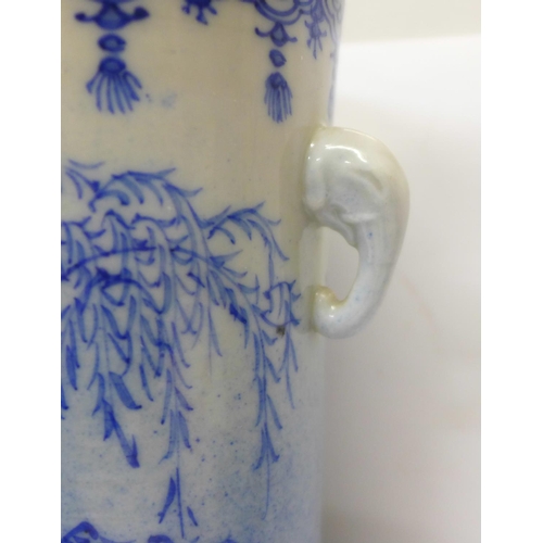 720 - A 19th Century Chinese blue and white vase with six character mark to the base, 21cm