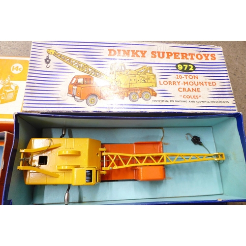 760 - Dinky Toys die-cast boxed vehicles, Supertoys 972, Dinky 581, 14C, 513 and five aircraft, 706, 737, ... 