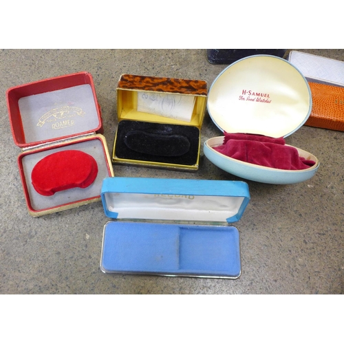 783 - Jewellery and wristwatch boxes