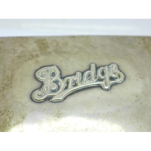 810 - A silver bridge/card box, Birmingham 1908, total gross weight 408g, base 17cm