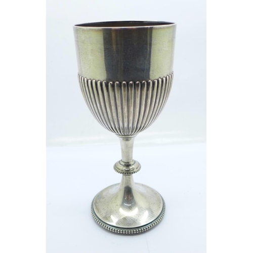 812 - A German 800 silver goblet, 165g, 16cm