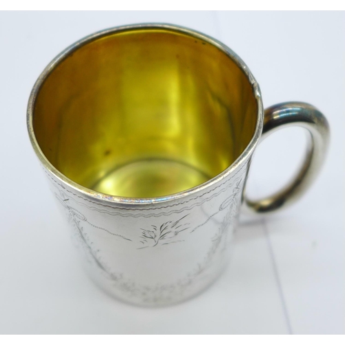 817 - A silver christening mug, Birmingham 1905, 78g